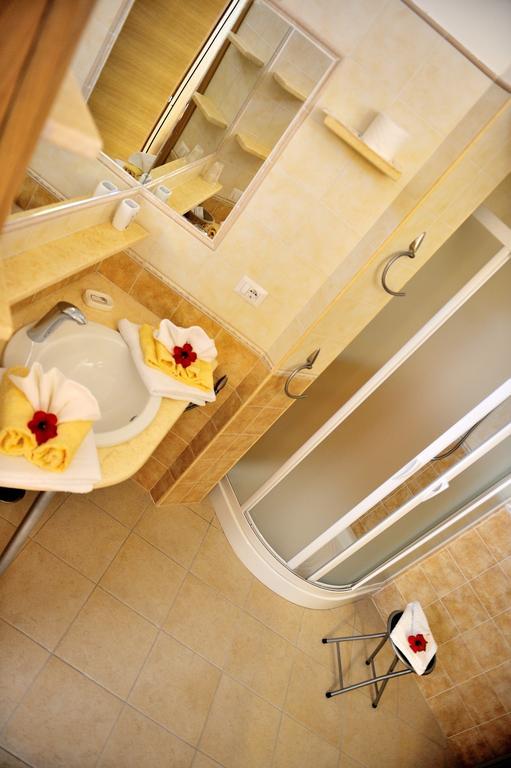 Hotel Hr Costa Rei มูราเวรา ภายนอก รูปภาพ